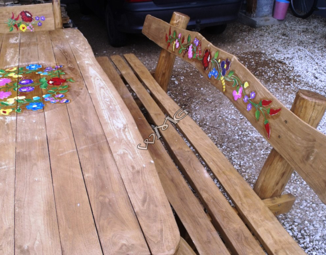 Festett ülőgarnítúra Festett ülőgarnítúra